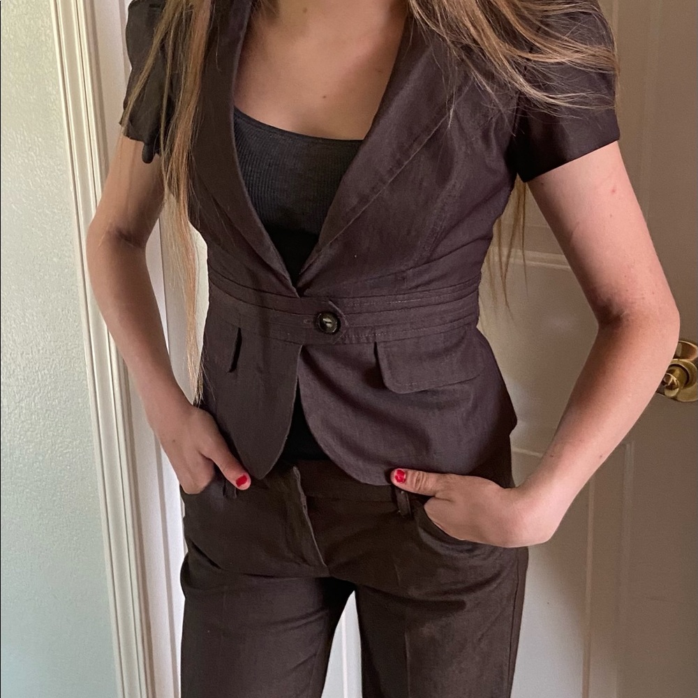 New York & company brown pant suit set